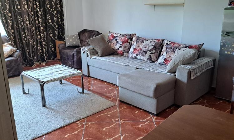 2 Camere - Sisesti - 2 Cocosi