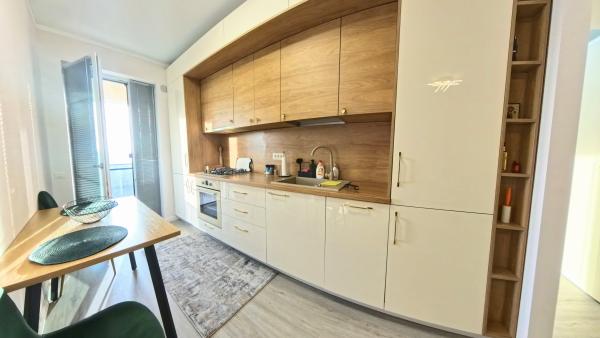 Apartament 3 camere Apollo Residence tva 0 - Metrou Berceni- bloc construit -mobilat utilat- gata de mutat  comision 0