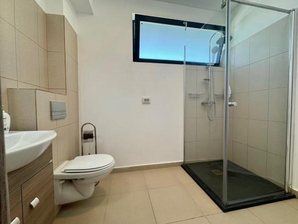 2 Camere - Sisesti - Centrala - Loc de parcare inclus