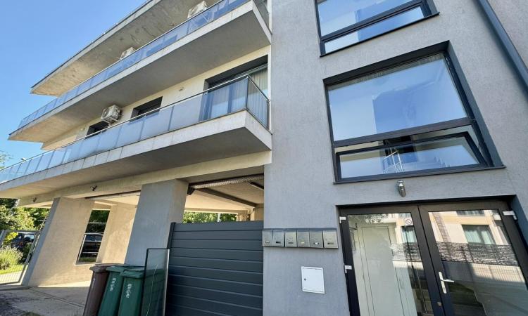 2 Camere - Sisesti - Centrala - Loc de parcare inclus