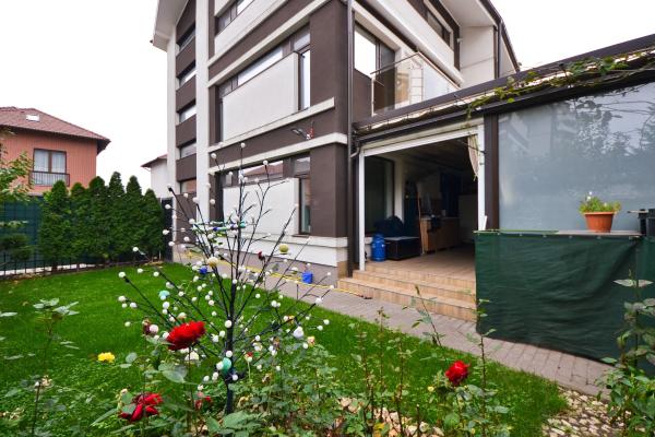 Vila duplex eleganta in Baneasa – Sisesti, 5 camere