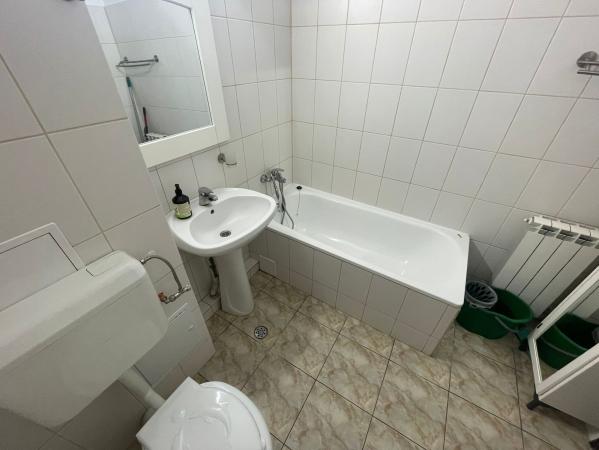 2 Camere - Nerva Traian- Octavian Goga