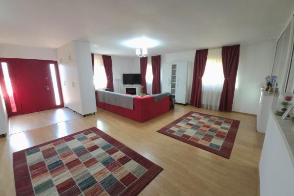 Vila 243 mp P+1 Comuna Cernica -Satul Posta - mobiliata/utilata complet