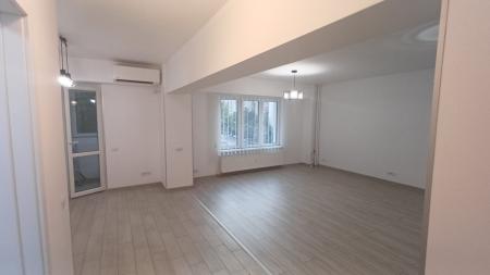 Calea Calarasilor - Piata Muncii - studio complet renovat - metrou Piata Muncii