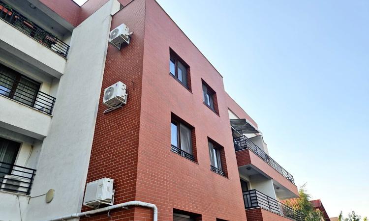 3 Camere - Sisesti - Doi Cocosi