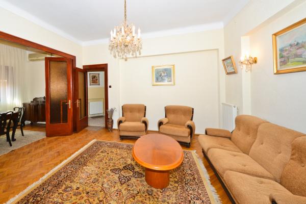 Apartament 4 camere de închiriat | Vilă elegantă – Aviatorilor / Popa Savu