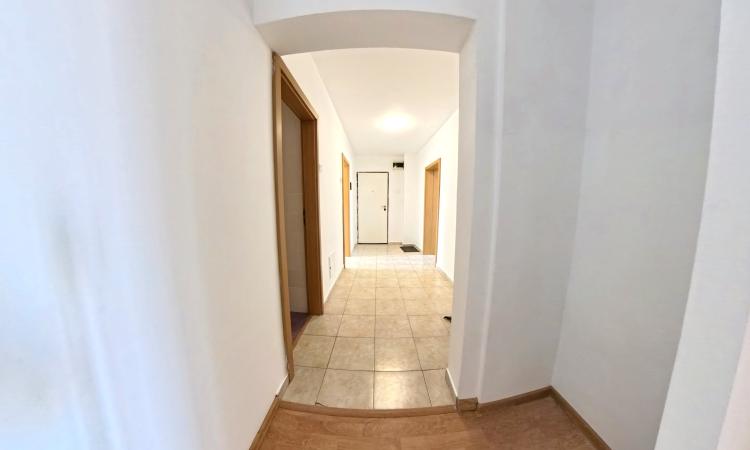 Apartament 5 Camere - Corneliu Coposu - decomandat - renovat recent