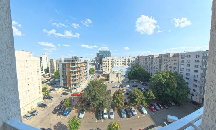 Apartament 5 Camere - Corneliu Coposu - decomandat - renovat recent
