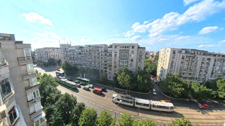 Apartament 5 Camere - Corneliu Coposu - decomandat - renovat recent