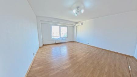Apartament 5 Camere - Corneliu Coposu - decomandat - renovat recent