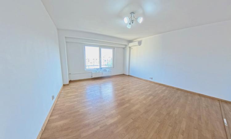 Apartament 5 Camere - Corneliu Coposu - decomandat - renovat recent
