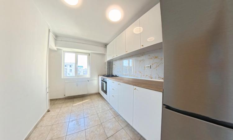 Apartament 5 Camere - Corneliu Coposu - decomandat - renovat recent