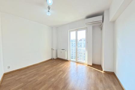 Apartament 5 Camere - Corneliu Coposu - decomandat - renovat recent