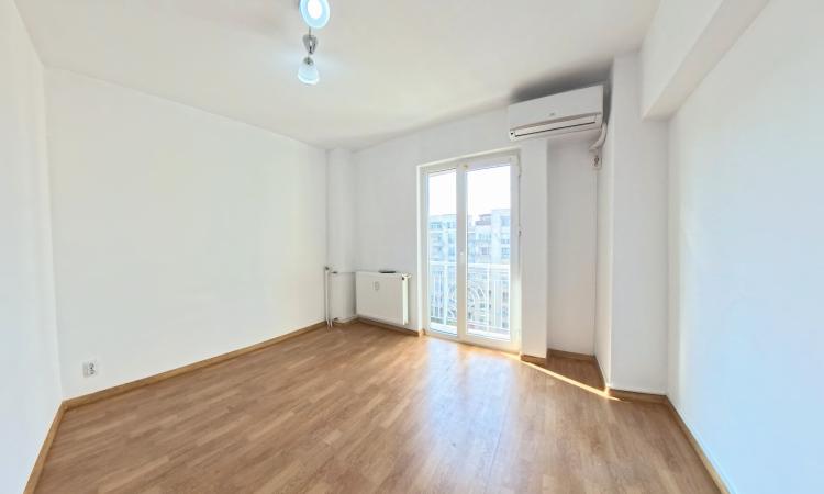 Apartament 5 Camere - Corneliu Coposu - decomandat - renovat recent