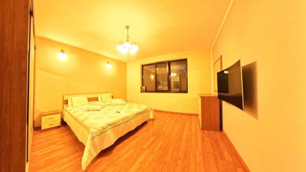 Vila Cornetu - 3900 mp teren - partial construita -  8 camere