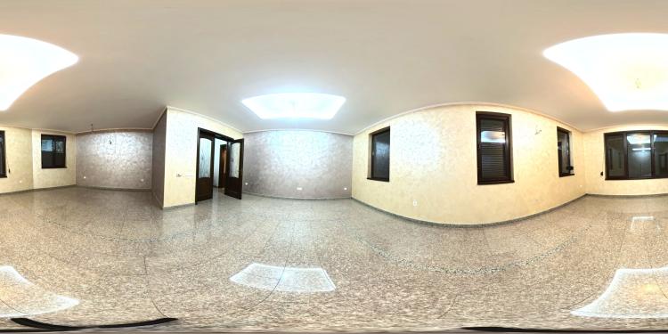 Vila Cornetu - 3900 mp teren - partial construita -  8 camere