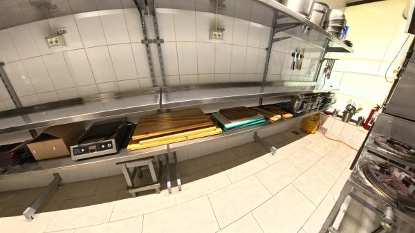 Spatiu Comercial de inchiriat - Mobilat si utilat complet