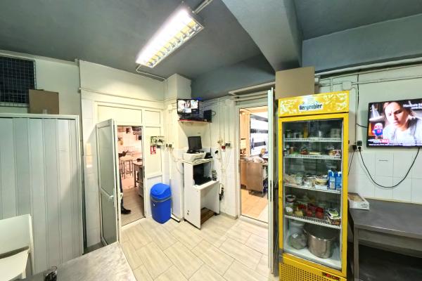 Spatiu Comercial de inchiriat - Mobilat si utilat complet