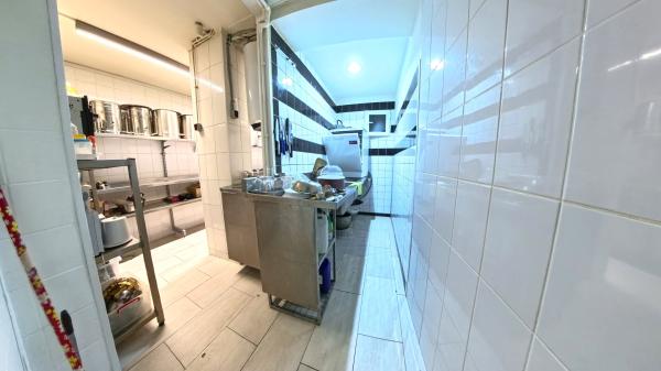 Spatiu Comercial de inchiriat - Mobilat si utilat complet