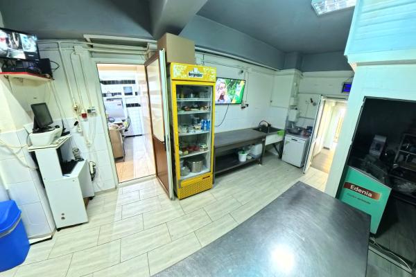 Spatiu Comercial de inchiriat - Mobilat si utilat complet