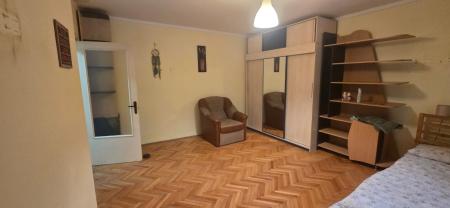 Calea Calarasilor- Decebal -Bloc mixt - 5 minute metrou P-ta Muncii