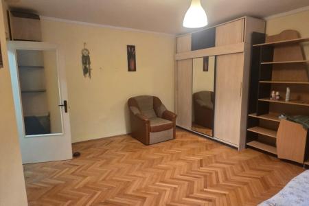 Calea Calarasilor- Decebal -Bloc mixt - 5 minute metrou P-ta Muncii