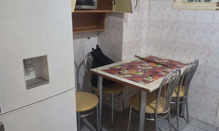 Calea Calarasilor- Decebal -Bloc mixt - 5 minute metrou P-ta Muncii