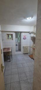 Calea Calarasilor- Decebal -Bloc mixt - 5 minute metrou P-ta Muncii