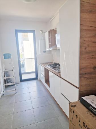 Straulesti 2 camere prima inchiriere loc parcare suprateran