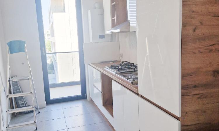 Straulesti 2 camere prima inchiriere loc parcare suprateran