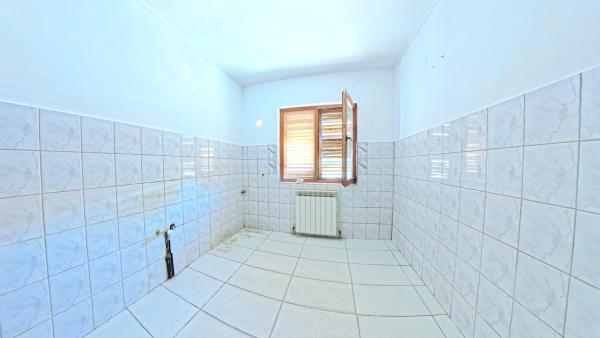 Vila Ciorogarla - stradal - teren 1014 mp