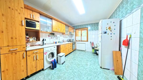 Vila Ciorogarla - stradal - teren 1014 mp