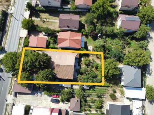 Vila Ciorogarla - stradal - teren 1014 mp