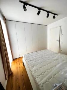 2 Camere -La Citadella - Sisesti - Loc De Parcare