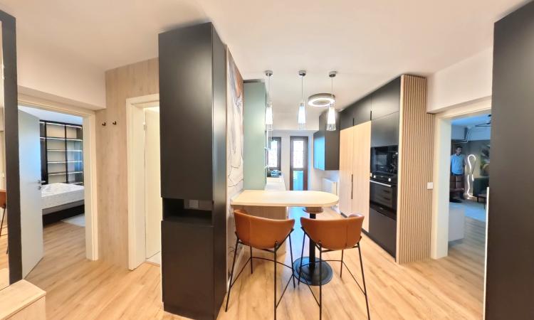 Panoramă superbă – 2 camere complet renovat, Rond Alba Iulia