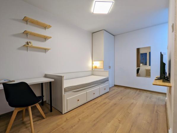 Garsonieră modernă - prima inchiriere – Moise Nicoară, Piața Alba Iulia