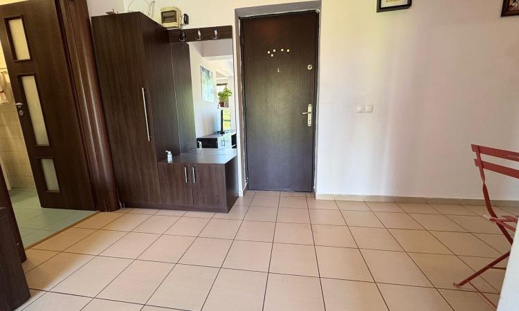 2 Camere -Sisesti .Centrala -Loc de Parcare