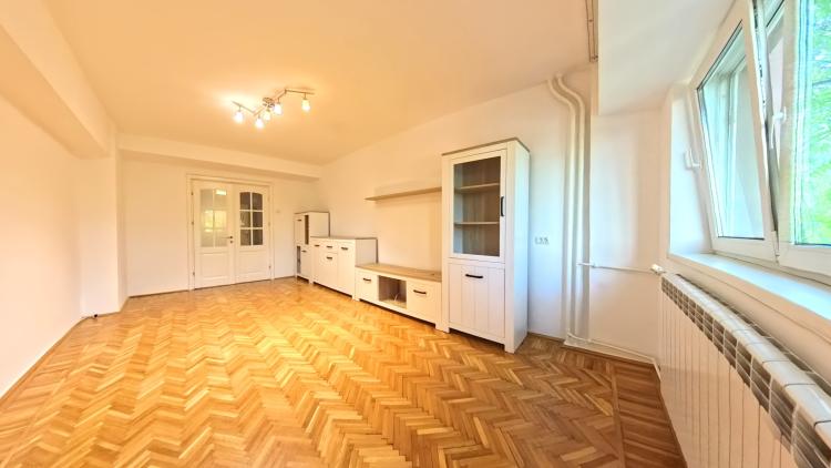 Unirii - Rond Piata Alba Iulia - 4 camere partial mobilat/utilat