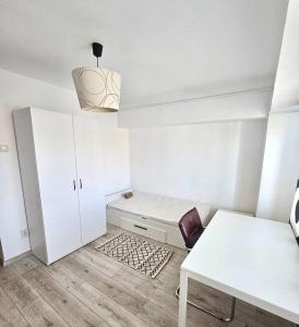 3 Camere - Decebal - Muncii - Metrou