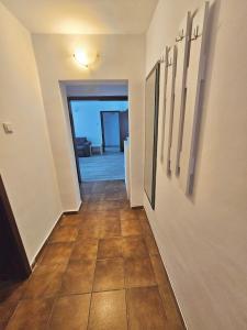 3 Camere - Decebal - Muncii - Metrou