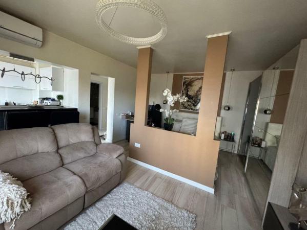 Calea Calarasilor - Hyperion - centrala proprie - bloc mixt -studio renovat