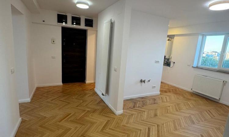Calea Calarasilor - metrou Piata Muncii - centrala proprie - 3 camere