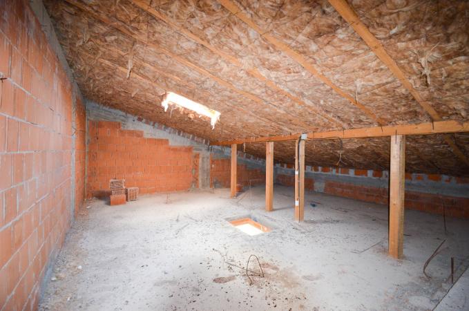 Casă P+1+M la alb în Clinceni, Str. Sabarului