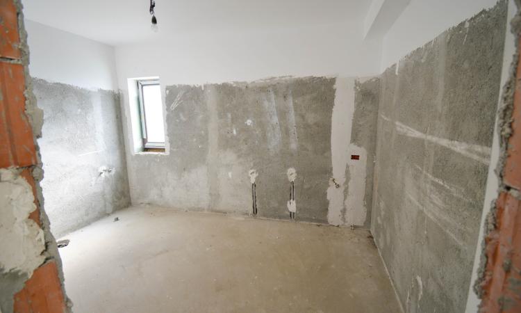 Casă P+1+M la alb în Clinceni, Str. Sabarului
