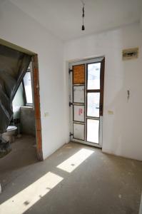 Casă P+1+M la alb în Clinceni, Str. Sabarului