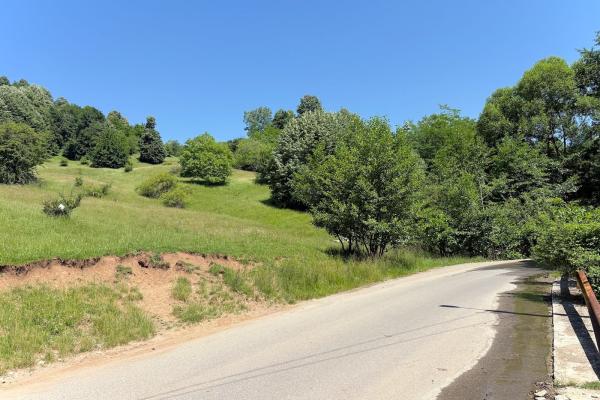 Teren generos cu aer curat si liniste deplina in Breaza