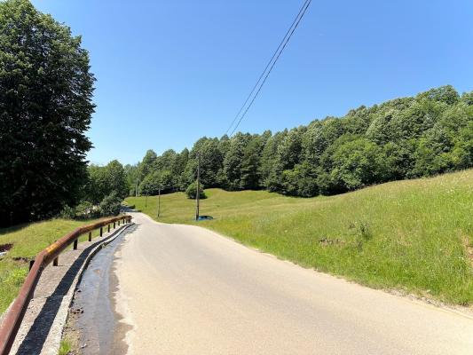 Teren generos cu aer curat si liniste deplina in Breaza