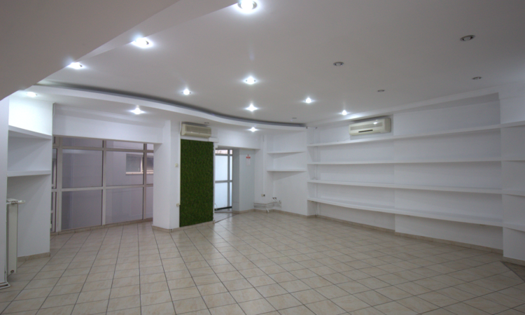 Spatii comerciale - zona Unirii, Fantani