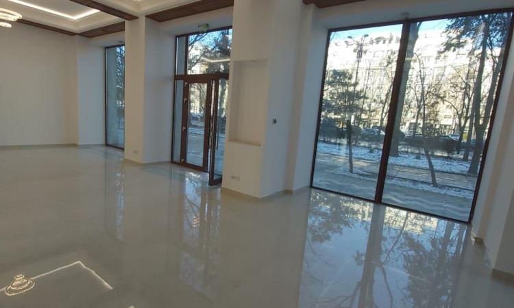 Spatiu comercial de LUX - zona Unirii