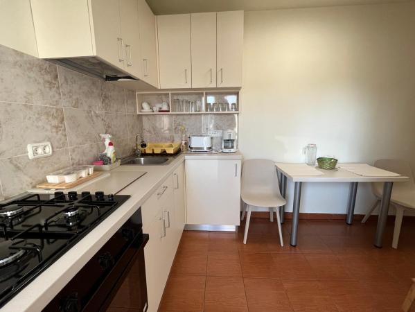 Unirii - Bld. Unirii - Piata Alba Iulia - 3 balcoane - stradal